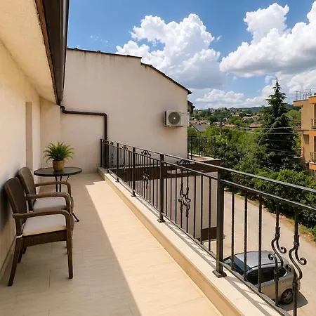Cozy 1br Near Dentaprime W/ Free Parking