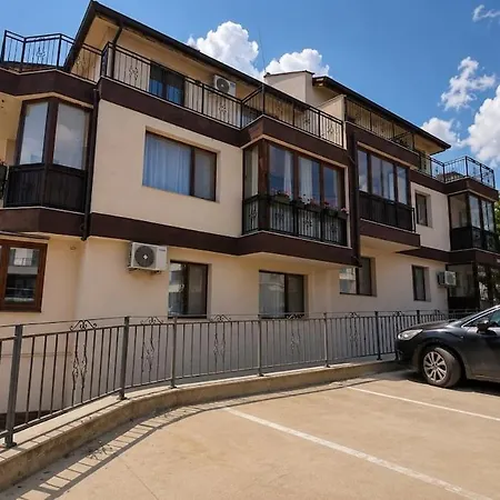 Cozy 1br Near Dentaprime W/ Free Parking